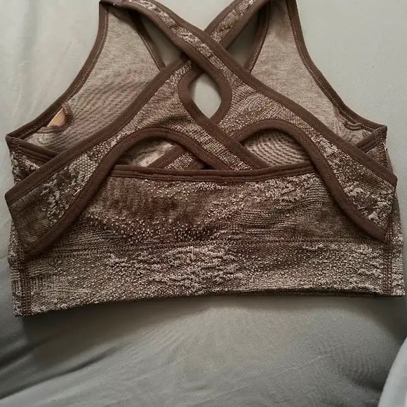 Women’s Gymshark Top Size Small - Picture 3 of 4